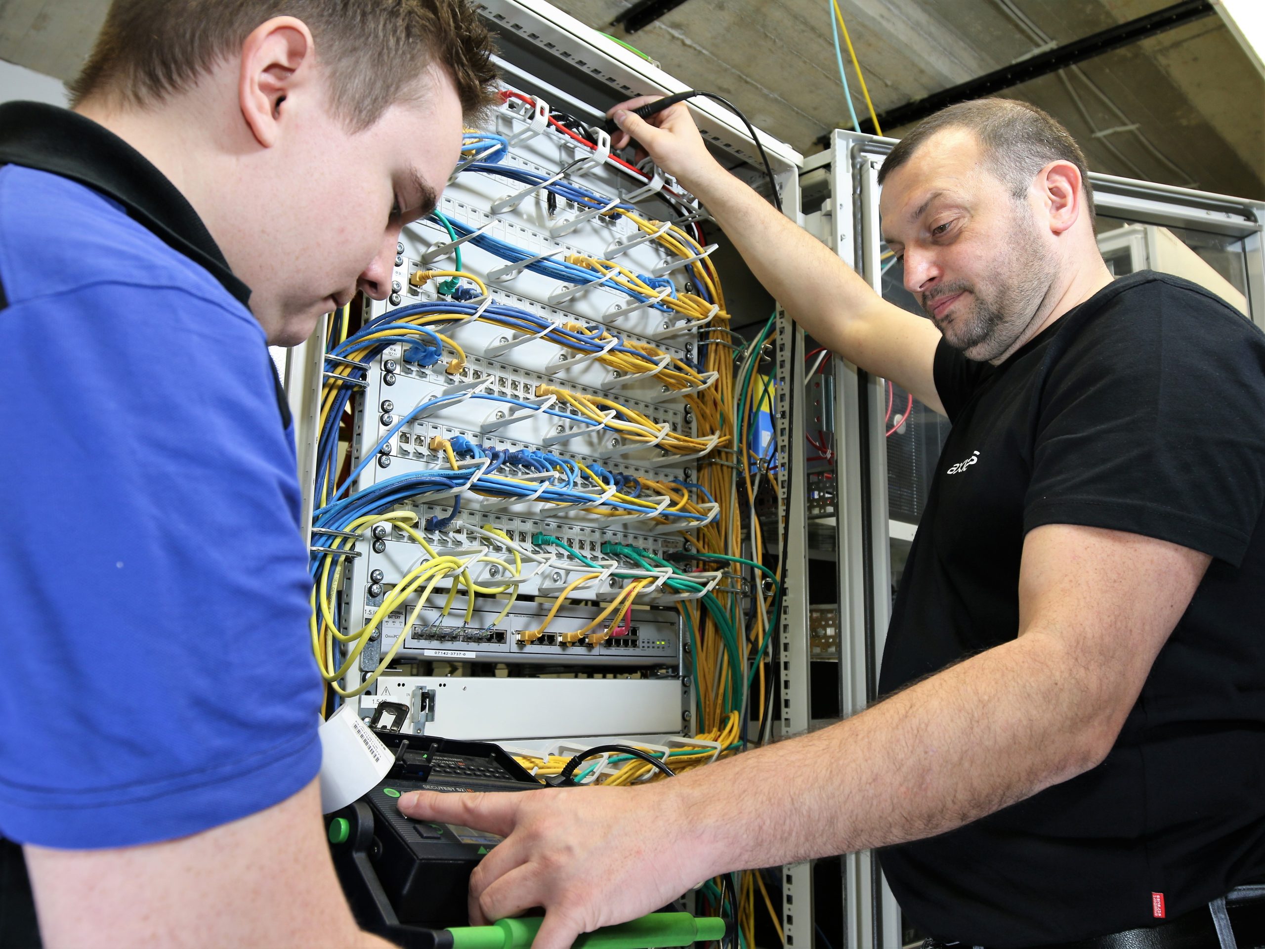 Netzwerk-Verkabelungen-Inhouse-Versorgung