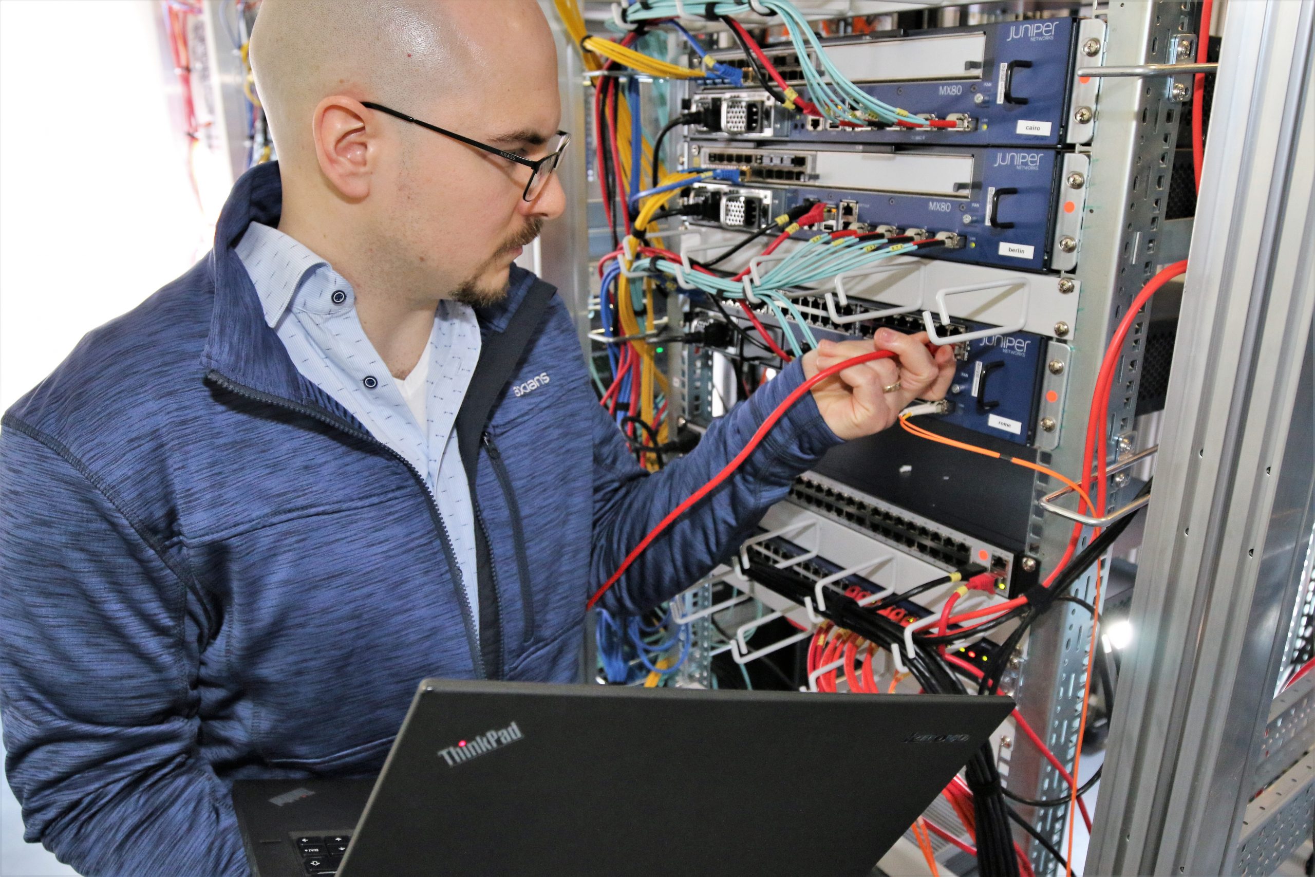 Techniker Access-und Backbone-Netze