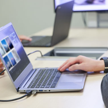 Axians IT-Business Solutions Mending Kommunikation small